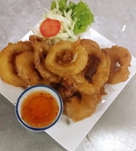 ปลาหมึกชุปแปังทอด